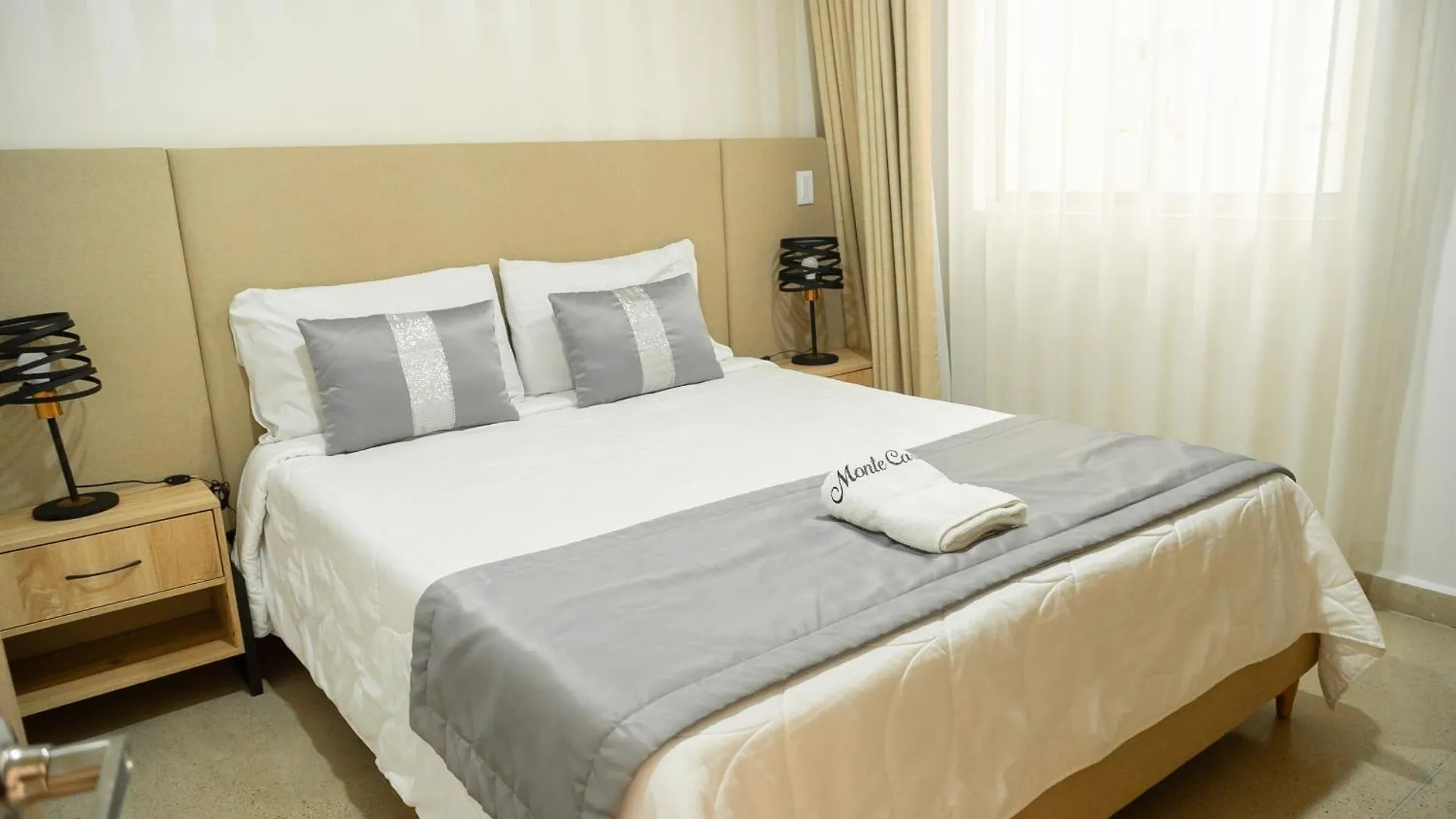 Apartamentos Montecarlo Medellín 0*,